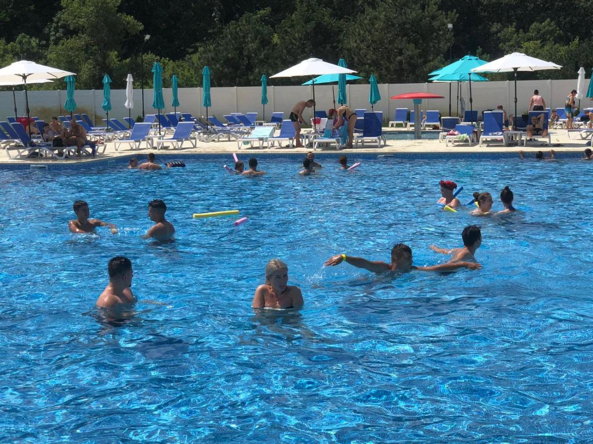 בוקרשט Hotel Andy Km 36 מראה חיצוני תמונה